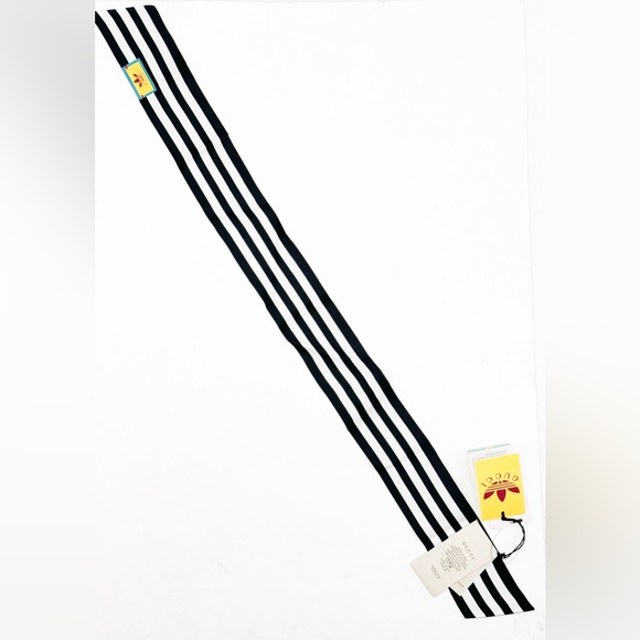 Gucci X Adidas Striped Silk Neck Bow 🔥🔥👀👀 - Picture 7 of 12